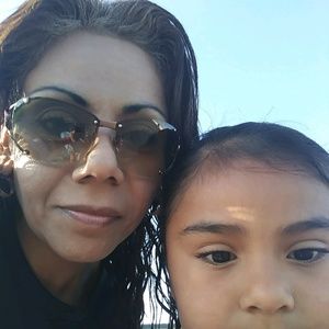 Meet your Posher, Esther